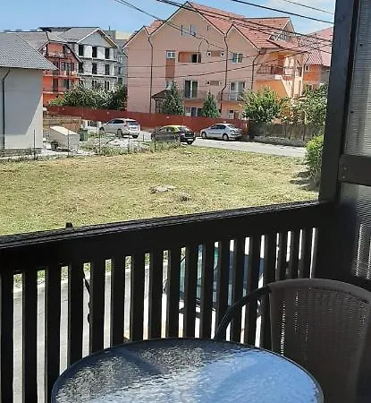 Gazde/Camere de închiriat Casa Monique Costineşti