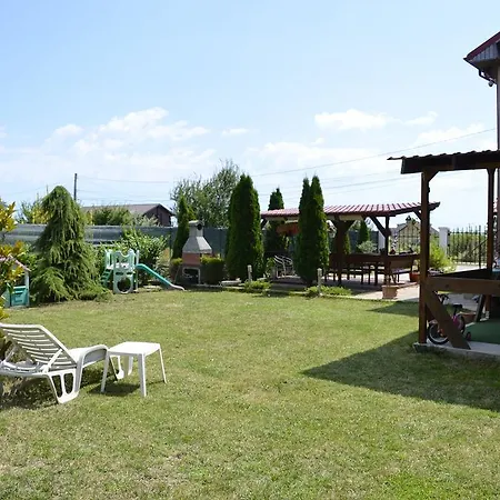 Casa Monique Gazde/Camere de închiriat *