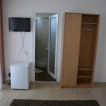 Casa Monique Gazde/Camere de închiriat *